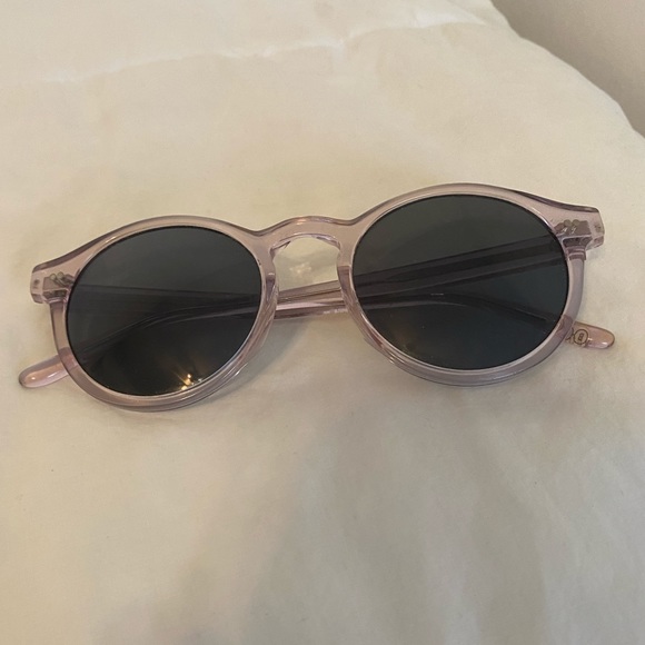 Bailey Nelson Tyler Keyhole Crystal Sunglasses - Picture 3 of 8